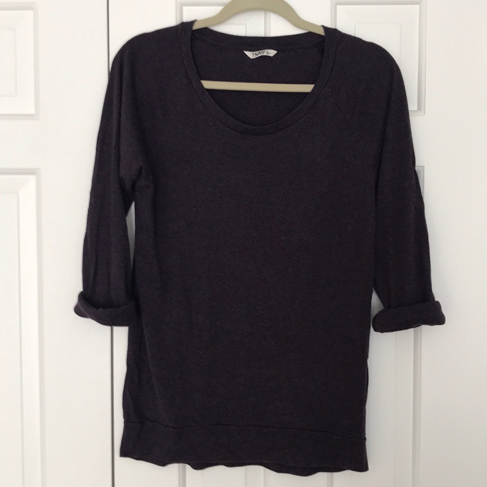 Aritzia tee
